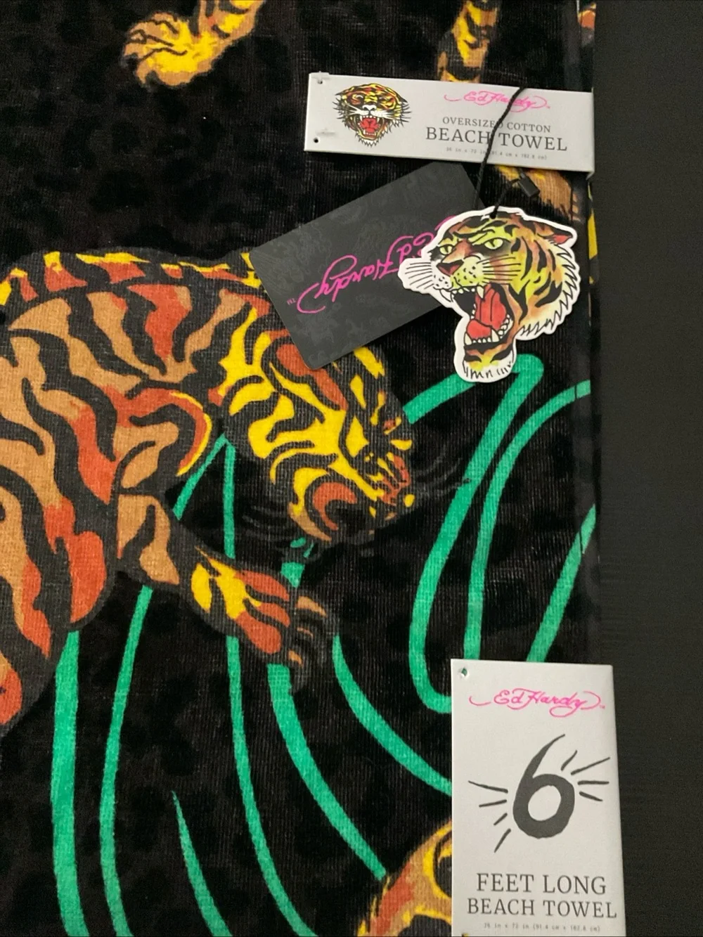 ED HARDY DESIGNS BLACK STRIPED TIGERS PRINT BEACH TOWEL 6 FEET 36x72” NWT